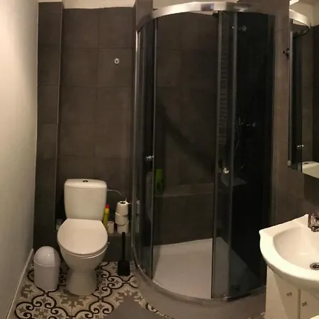 Warecka Apartment *